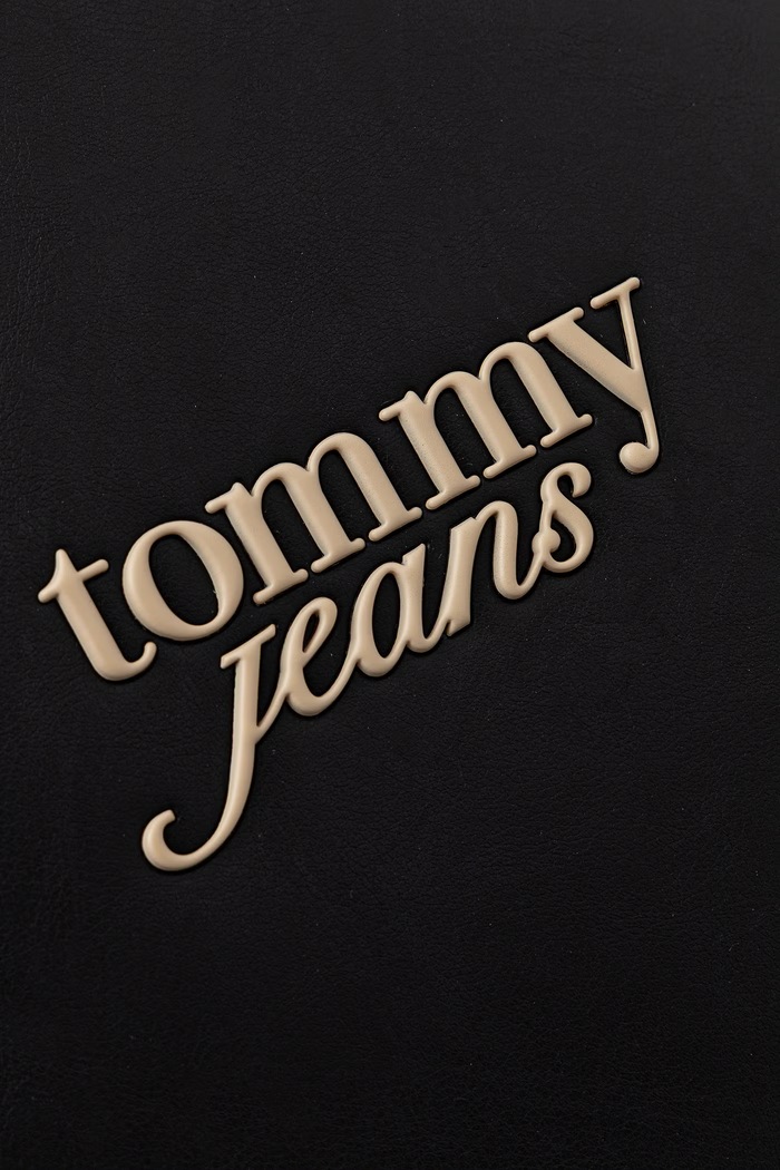 Kabelka typu shopper dámska z imitácie kože Tommy Jeans AW0AW19051 čierna