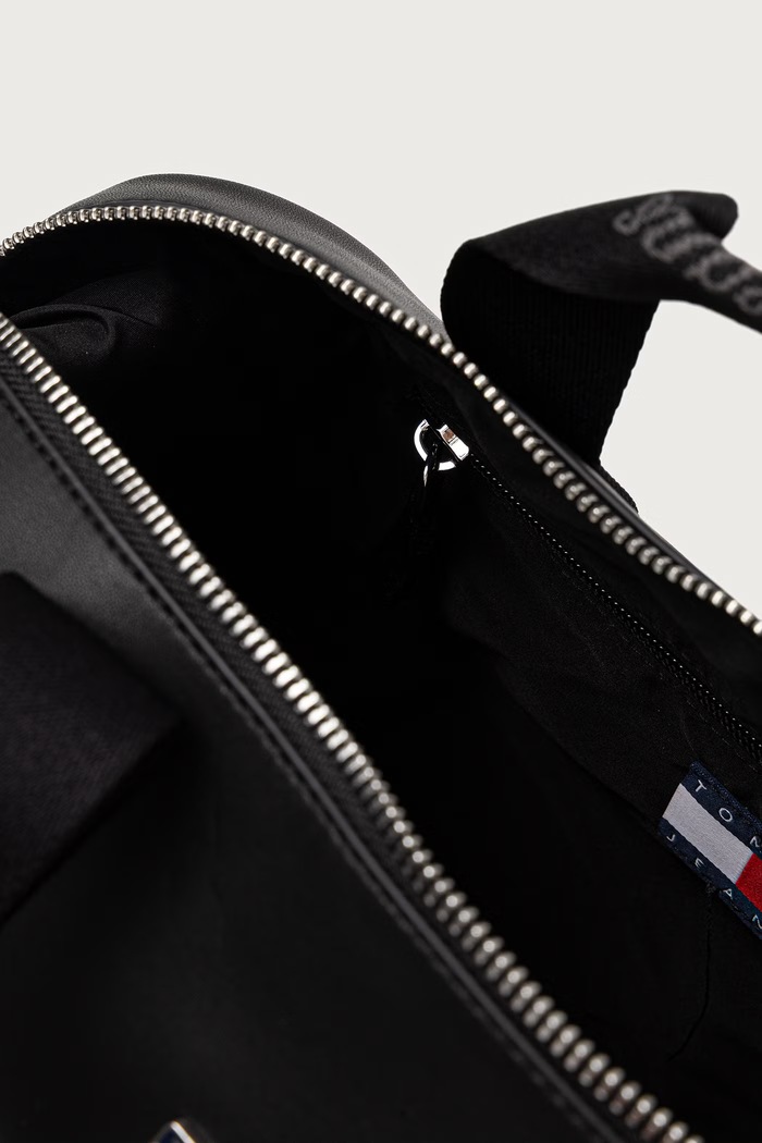 Tommy Jeans crossbody torba za žene od imitacije kože AW0AW19044 crna