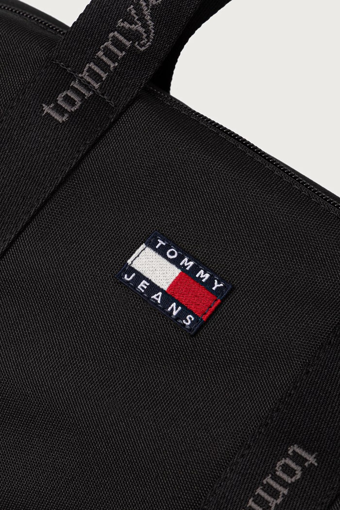 Tommy Jeans crossbody torba za žene crna AW0AW19038