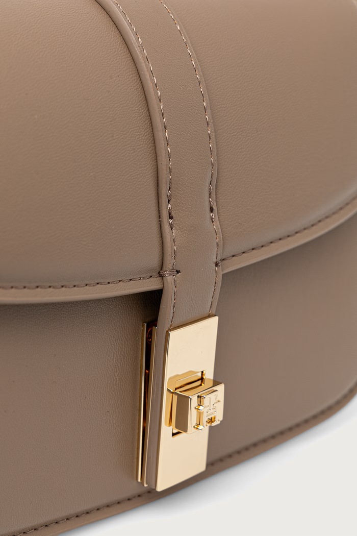 Tommy Hilfiger чанта crossbody дамска от имитация на кожа бежов AW0AW19319