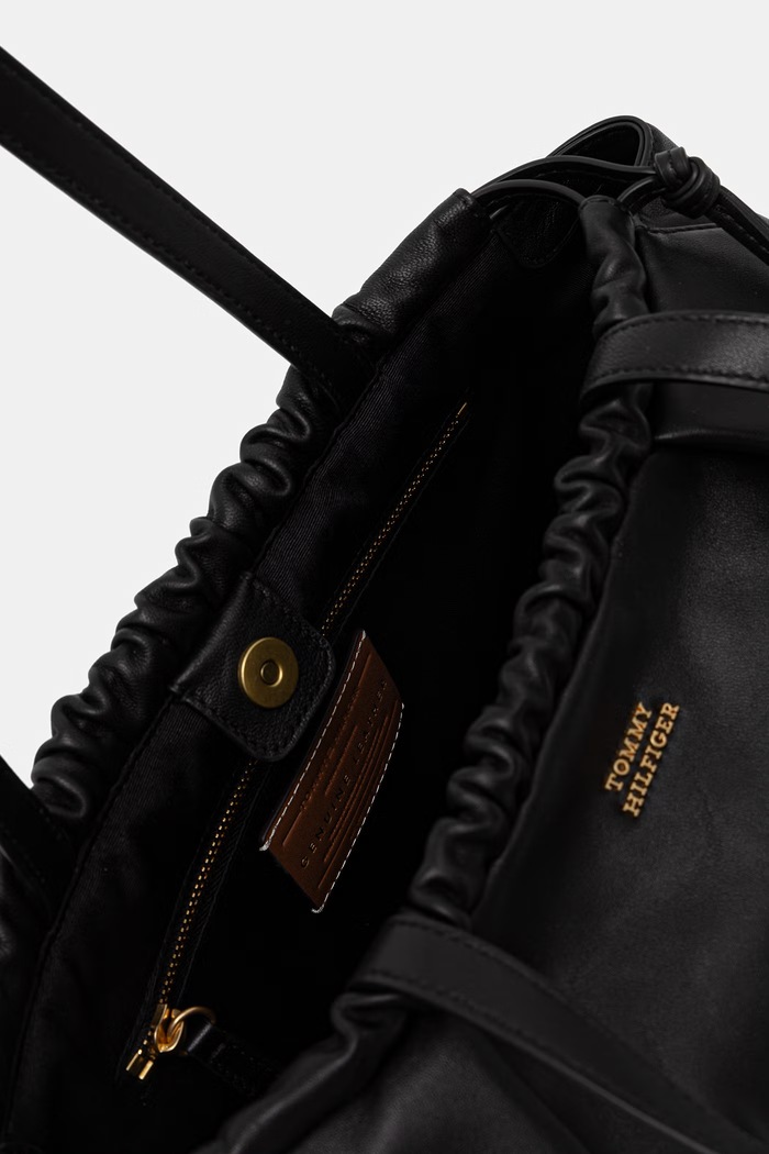 Tommy Hilfiger torebka worek damska skórzana AW0AW19223 czarny