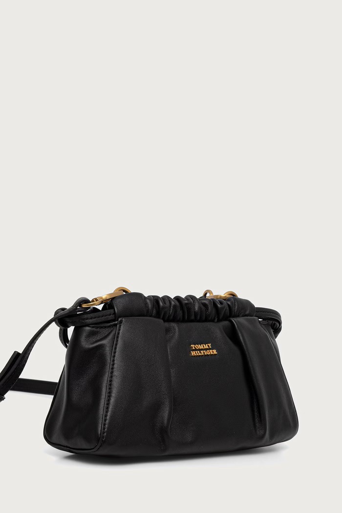 Tommy Hilfiger torebka crossbody damska skórzana AW0AW19221 czarny AW26