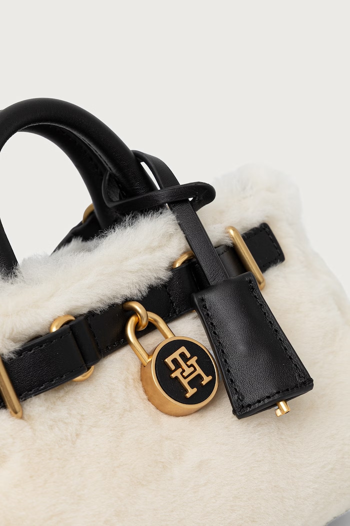 Чанта crossbody дамска от вълна Tommy Hilfiger AW0AW19220 бежов