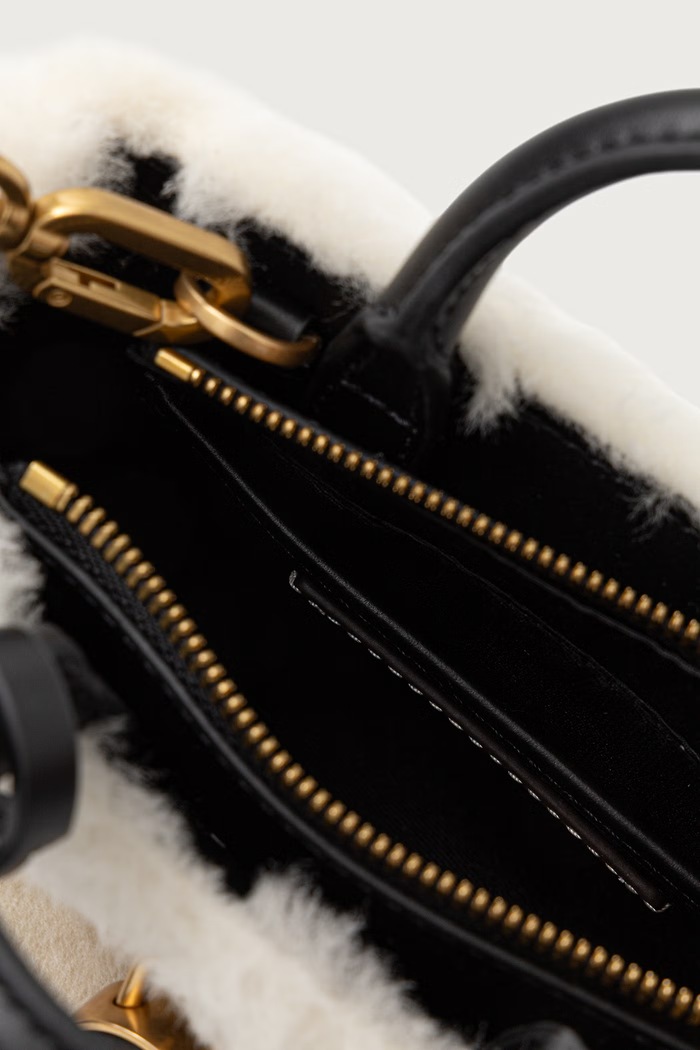 Чанта crossbody дамска от вълна Tommy Hilfiger бежов AW0AW19220