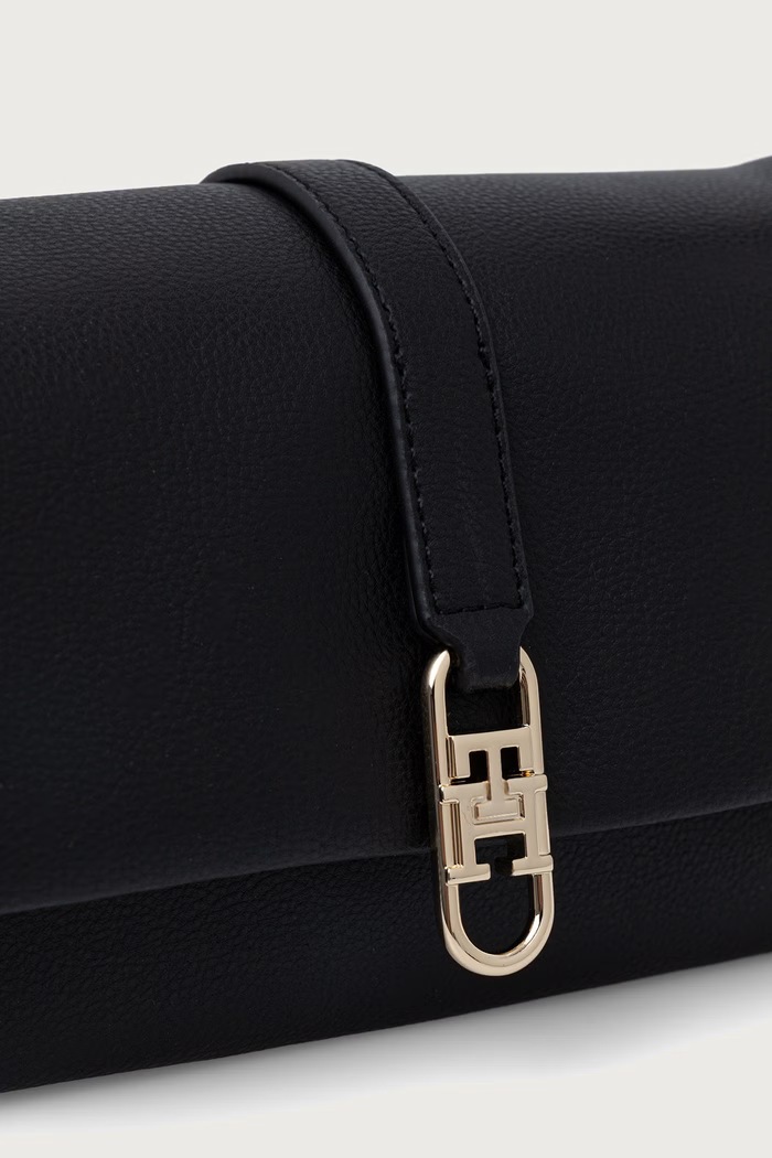 Crossbody kabelka dámska Tommy Hilfiger AW0AW19198 čierna