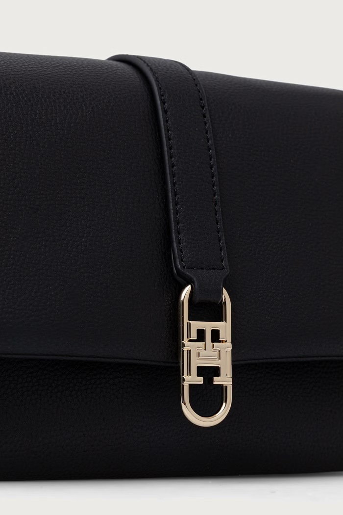 Crossbody kabelka dámska Tommy Hilfiger AW0AW19195 čierna
