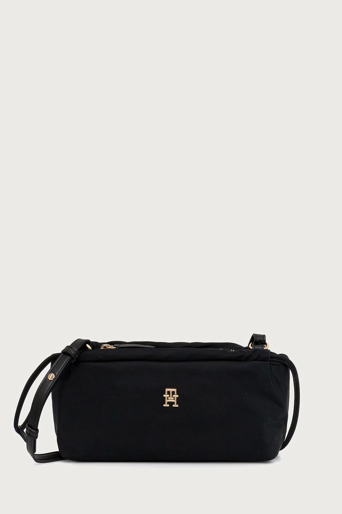 Tommy Hilfiger Crossbody kabelka dámska čierna AW0AW19174