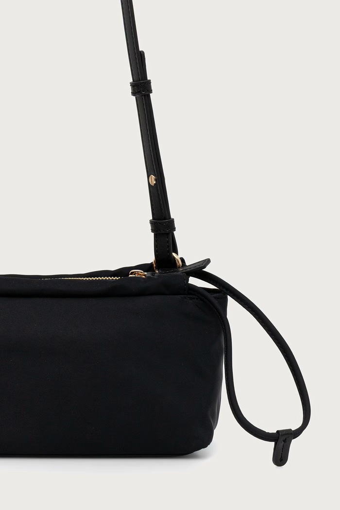 Doplnky Tommy Hilfiger Crossbody kabelka dámska AW0AW19174 čierna