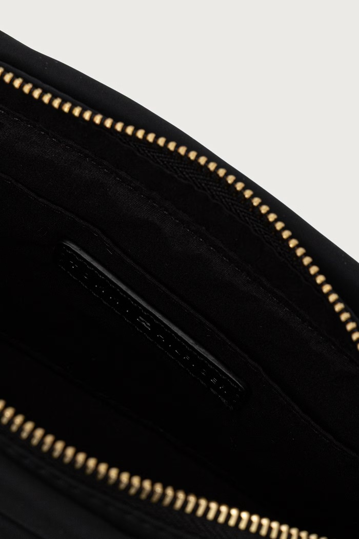 Crossbody kabelka dámska Tommy Hilfiger čierna AW0AW19174