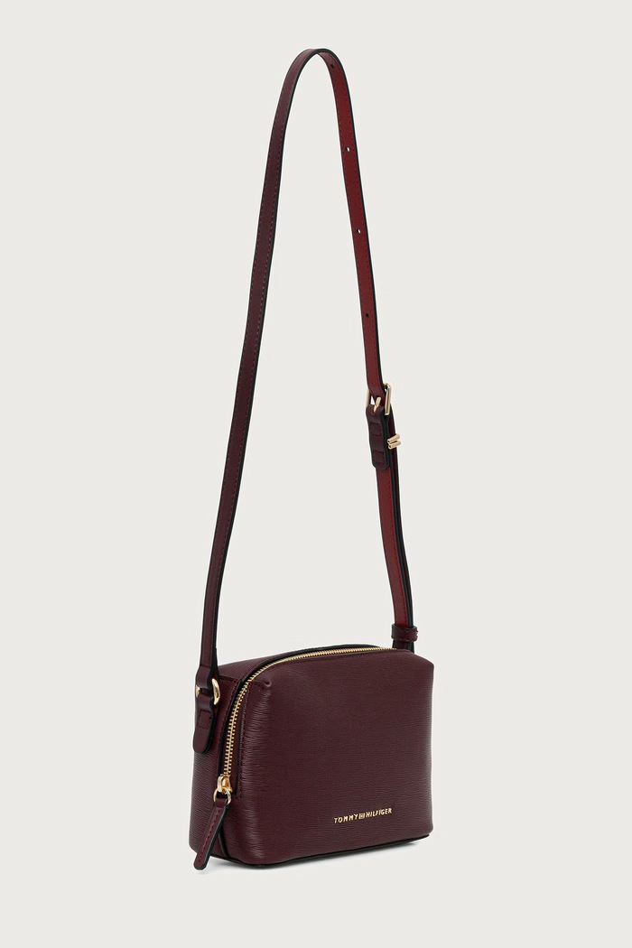 Tommy Hilfiger Crossbody kabelka dámska AW0AW19036 burgundské AW26