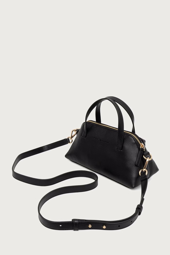 Akcesoria Tommy Hilfiger Torebka damska z imitacji skóry AW0AW19034 czarny