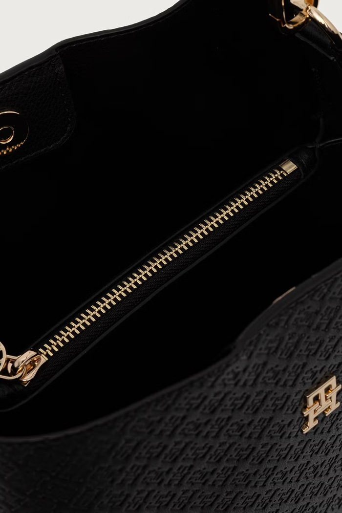 Damskie z imitacji skóry Tommy Hilfiger czarny AW0AW19000