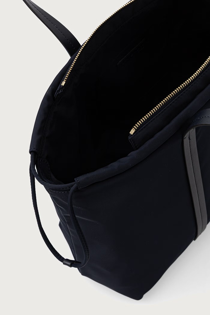 Kabelka typu shopper dámska Tommy Hilfiger tmavomodrá AW0AW18994