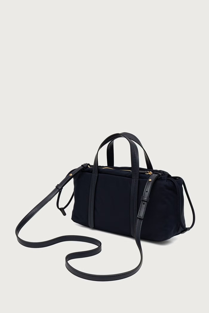 Akcesoria Tommy Hilfiger Torebka crossbody damska AW0AW18993 granatowy