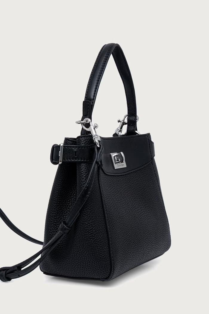 Calvin Klein Γυναικεία από απομίμηση δέρματος LV04F3885G μαύρο AW26
