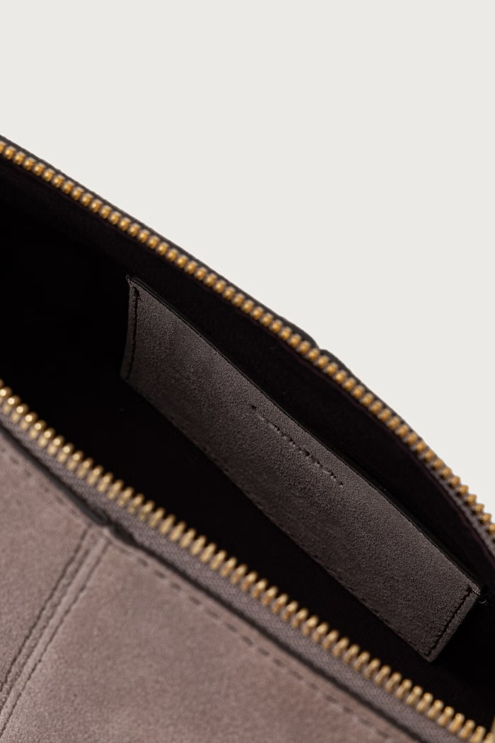 Crossbody torba za žene od brušene kože Calvin Klein smeđa LV04F3692G