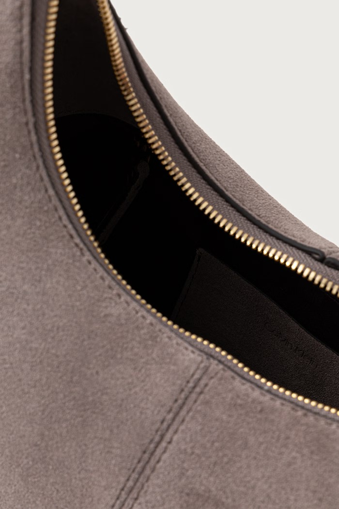 Mala torba hobo za žene od brušene kože Calvin Klein smeđa LV04F3691G