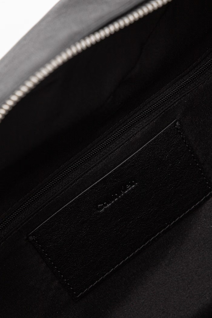 Calvin Klein torebka tote damska z imitacji skóry LV04F3689G czarny