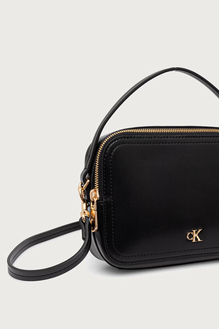 Calvin Klein crossbody kabelka dámská z imitace kůže LV04F3678G černá AW26