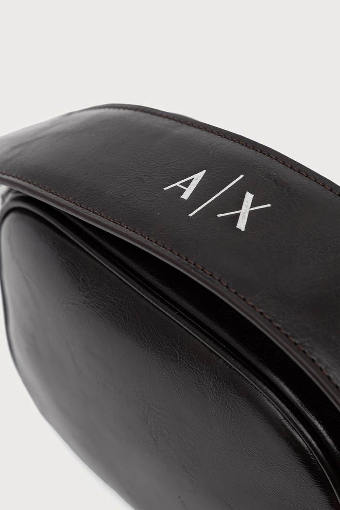 Torebka crossbody damska z imitacji skóry Armani Exchange brązowy XW003130.AF26574