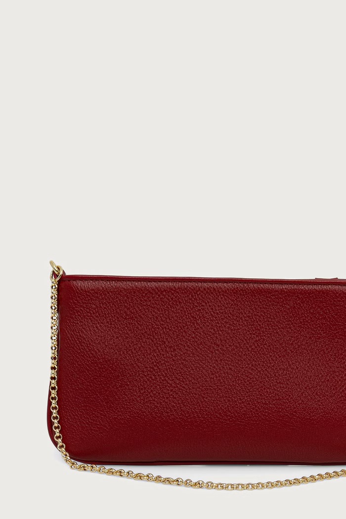 Doplnky Armani Exchange Kabelka dámska z imitácie kože XW002985.AF15632 burgundské