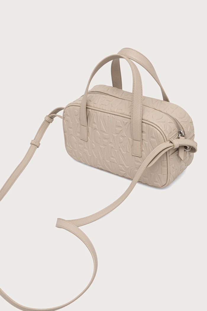Dodaci Armani Exchange baguette torbica za žene od imitacije kože XW002984.AF15774 bež