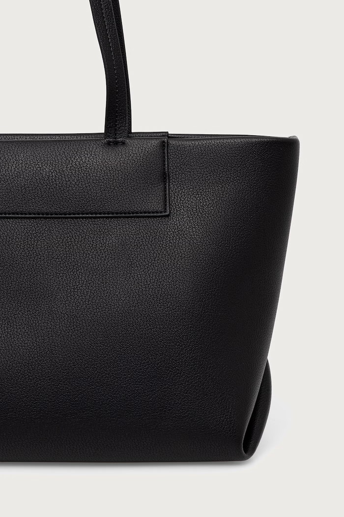 Аксесуари Armani Exchange сумка-тоут жіноча зі штучної шкіри XW001538.AF26447 чорний