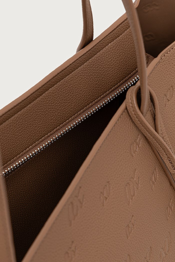Armani Exchange шопинг чанта дамска от имитация на кожа XW001199.AF26969 кафяв