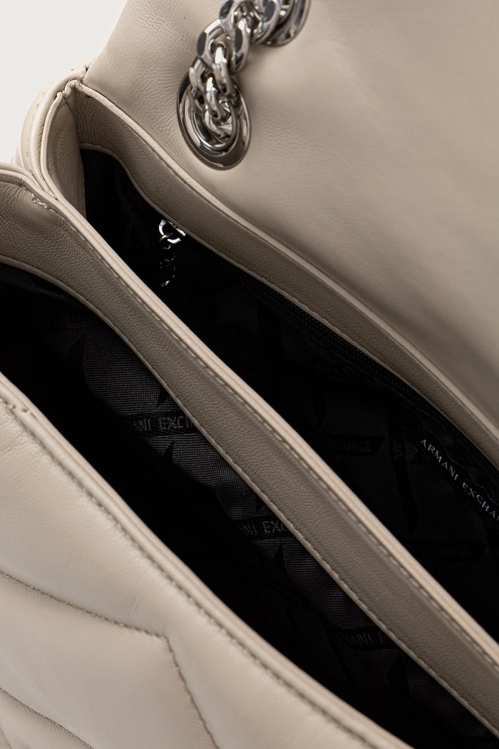 Чанта crossbody дамска от имитация на кожа Armani Exchange бежов XW000355.AF26568