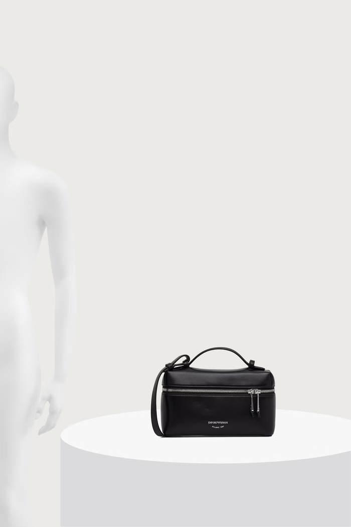 Emporio Armani Geantă pentru femei din piele EW004564.AF32959
