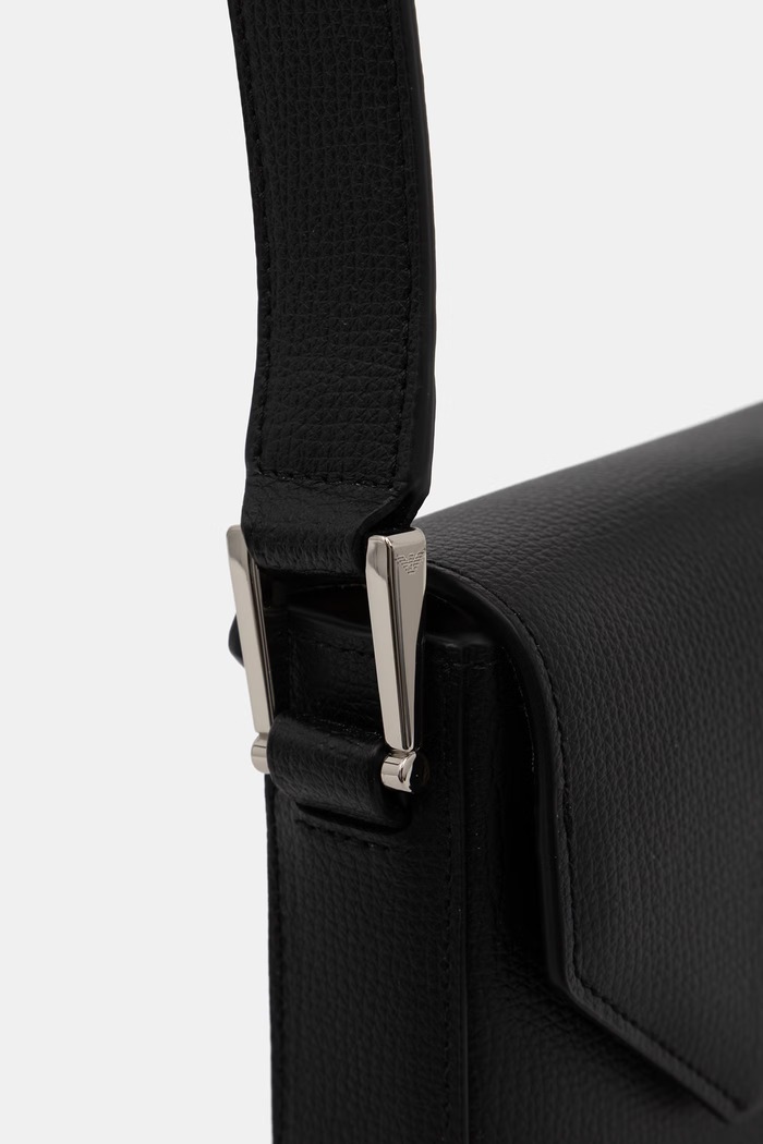 Emporio Armani чанта crossbody дамска от кожа черен EW005673.AF29459