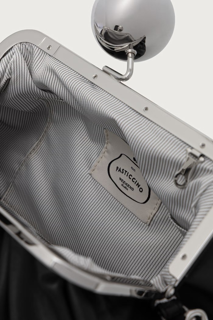 Torebka damska skórzana MILVANEW Weekend Max Mara czarny 2625516154600