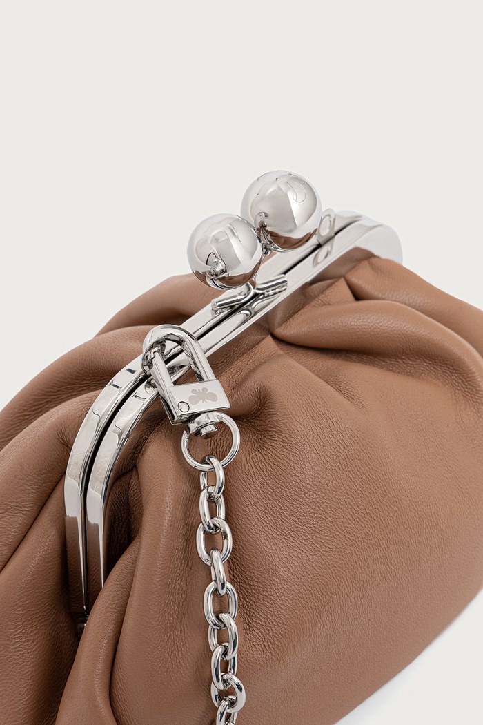 Torebka crossbody damska skórzana WKANEMBI Weekend Max Mara 2625516104600 brązowy