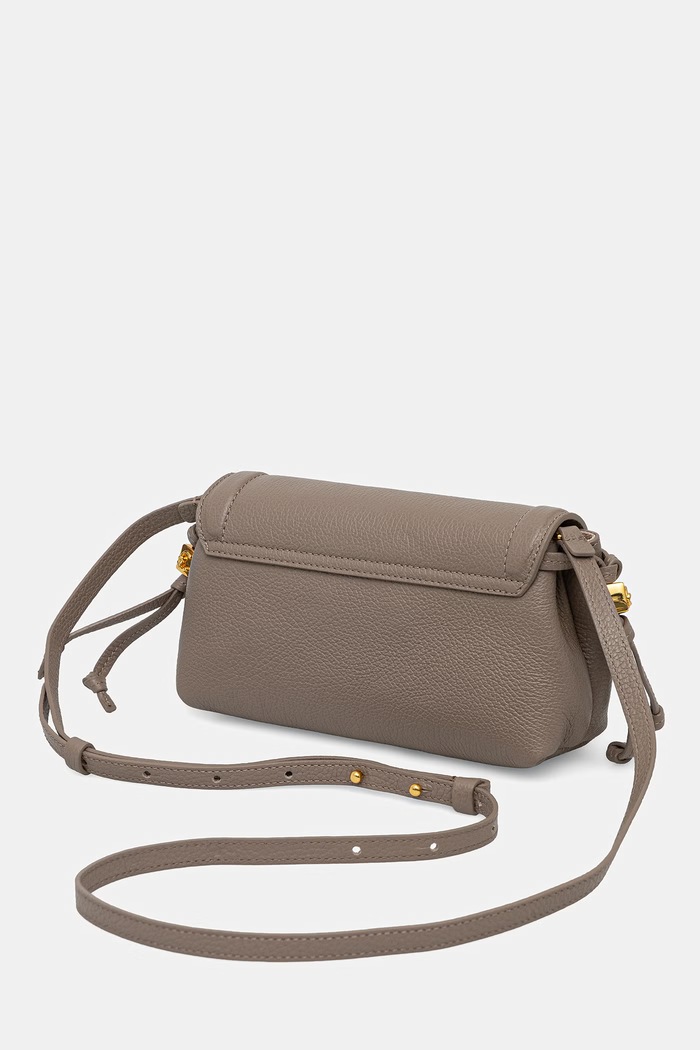 Akcesoria Coccinelle torebka crossbody damska skórzana E5.VCA.55.01.01 beżowy