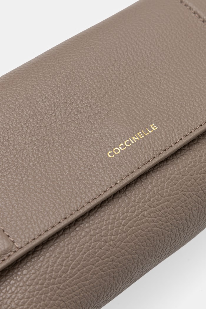 Coccinelle torebka crossbody damska skórzana beżowy E5.VCA.55.01.01