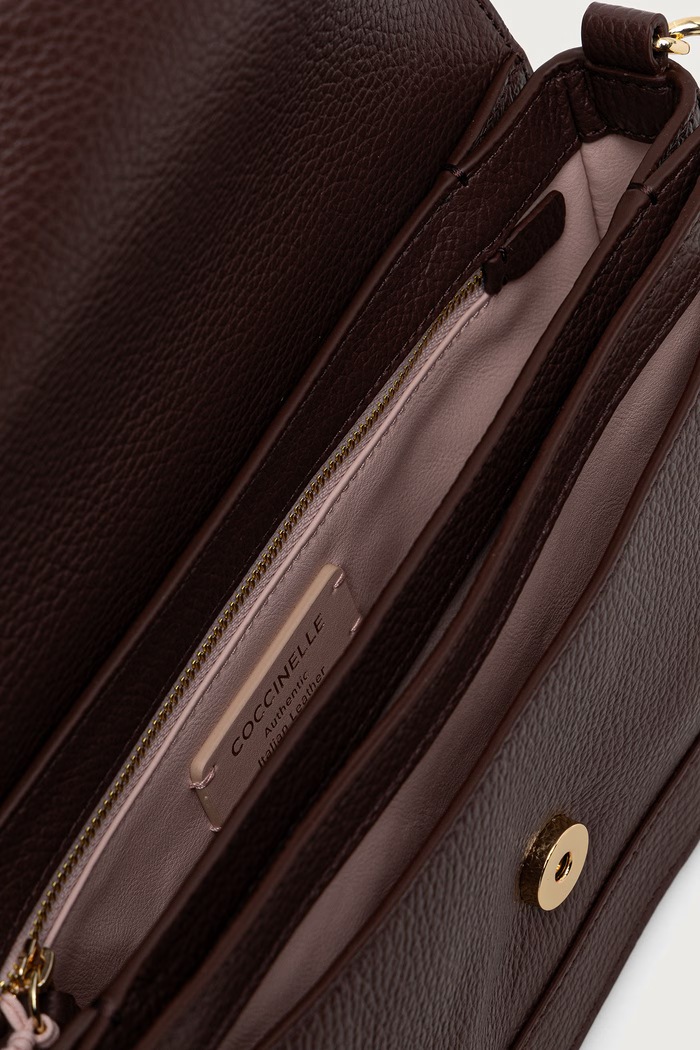 Torebka crossbody damska skórzana Coccinelle fioletowy E1.SSL.12.03.21