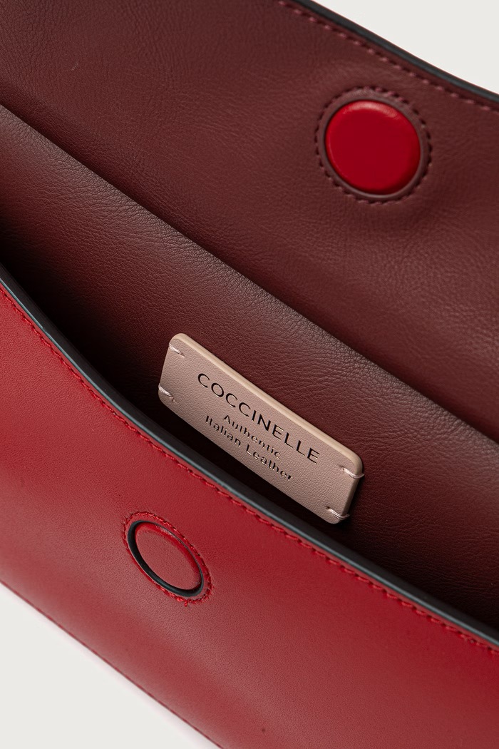 Чанта crossbody дамска от кожа Coccinelle червен E1.V40.18.01.01