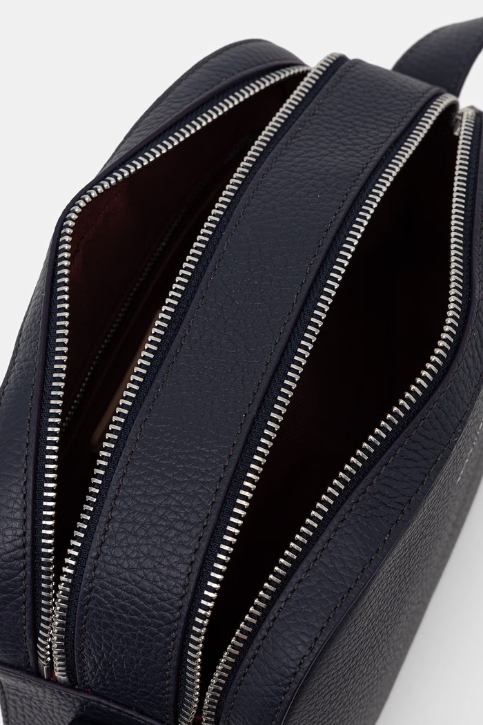 Coccinelle torebka crossbody damska skórzana E1.VGF.15.01.01 granatowy
