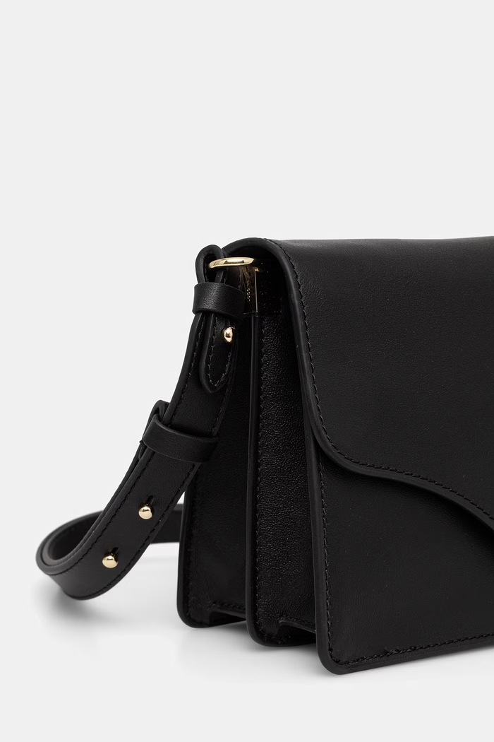 Coccinelle torebka crossbody damska skórzana E1.VJF.12.02.01 czarny AW26