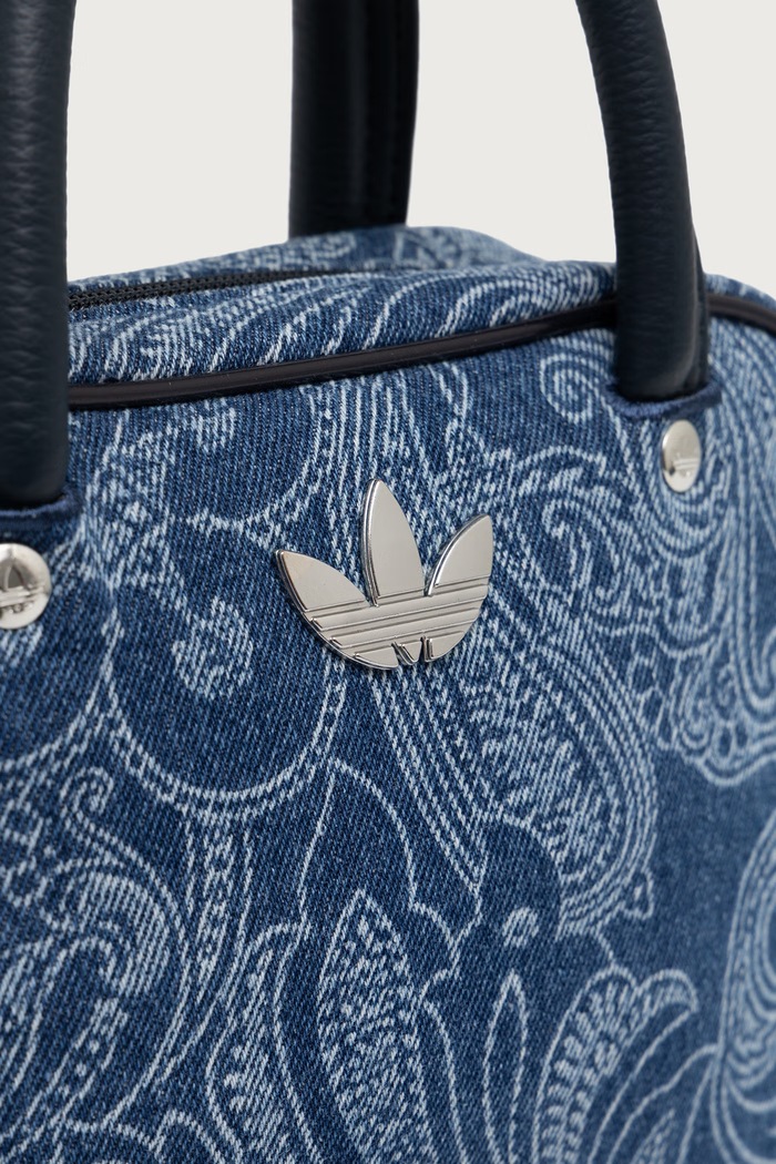 adidas Originals crossbody torba za žene traper Liberty London Square Bag plava KS6941