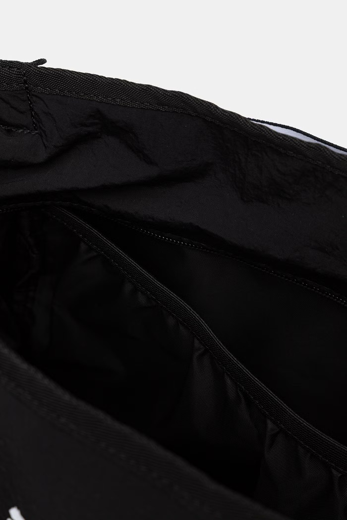 Puma torebka tote damska Essentials 092727 czarny