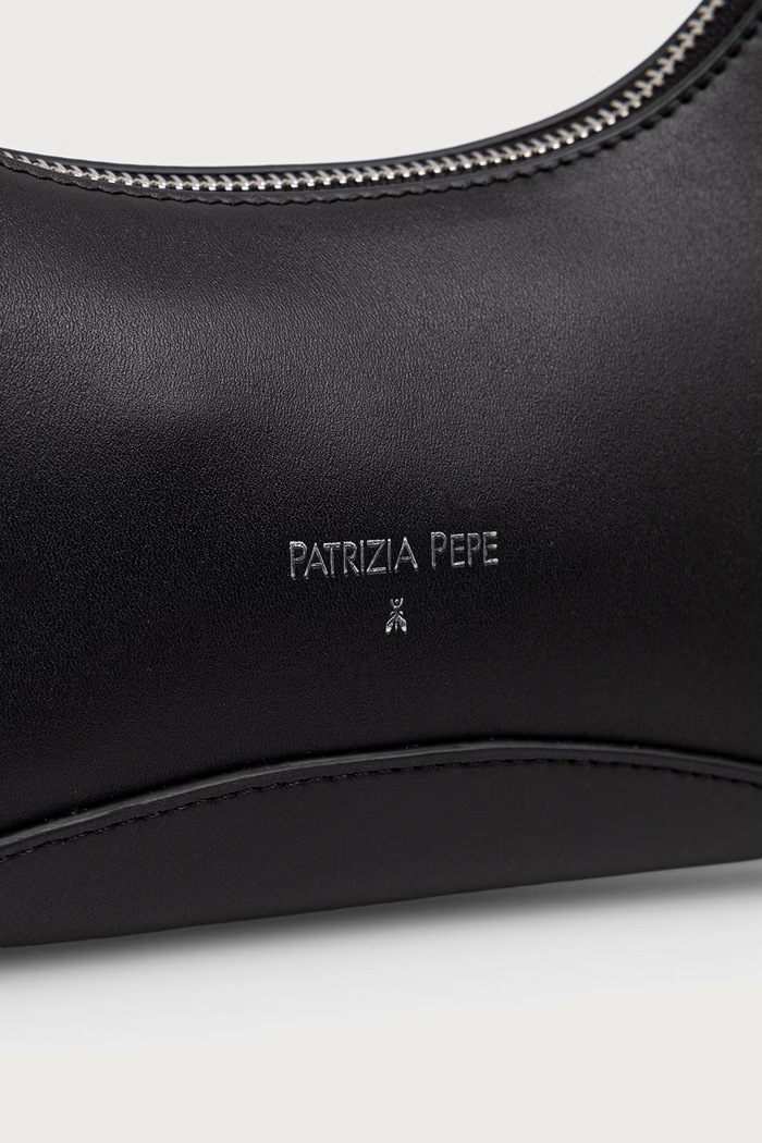 Akcesoria Patrizia Pepe torebka hobo damska skórzana 8B0146.L0005 czarny