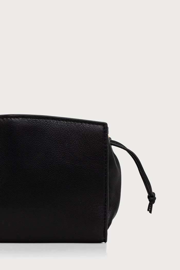 Patrizia Pepe Torebka crossbody dziecięca skórzana czarny 8B0059.L185