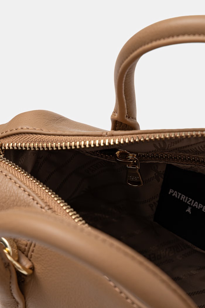 Patrizia Pepe crossbody torbica ženska usnjena bež 8B0010.L162