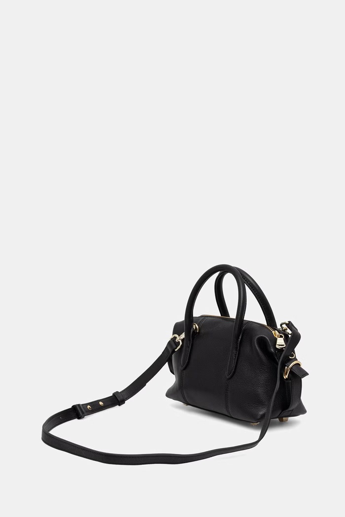 Akcesoria Patrizia Pepe torebka crossbody damska skórzana 8B0010.L162 czarny