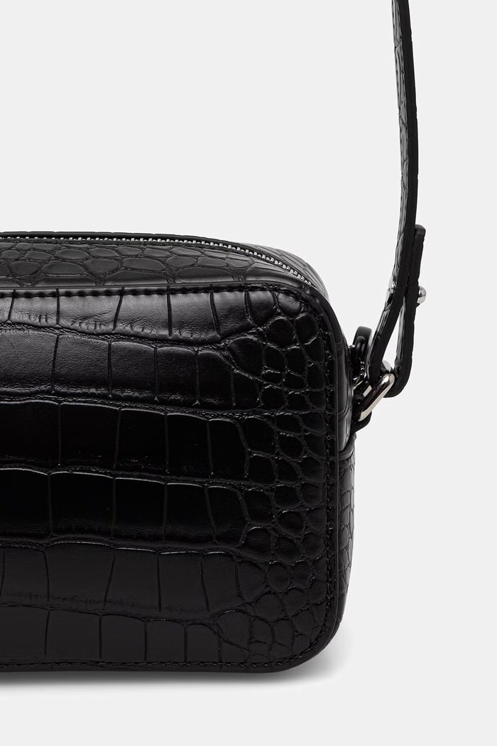 Accesorii Karl Lagerfeld Jeans geantă crossbody pentru femei cu imitație de piele B3W30287 negru
