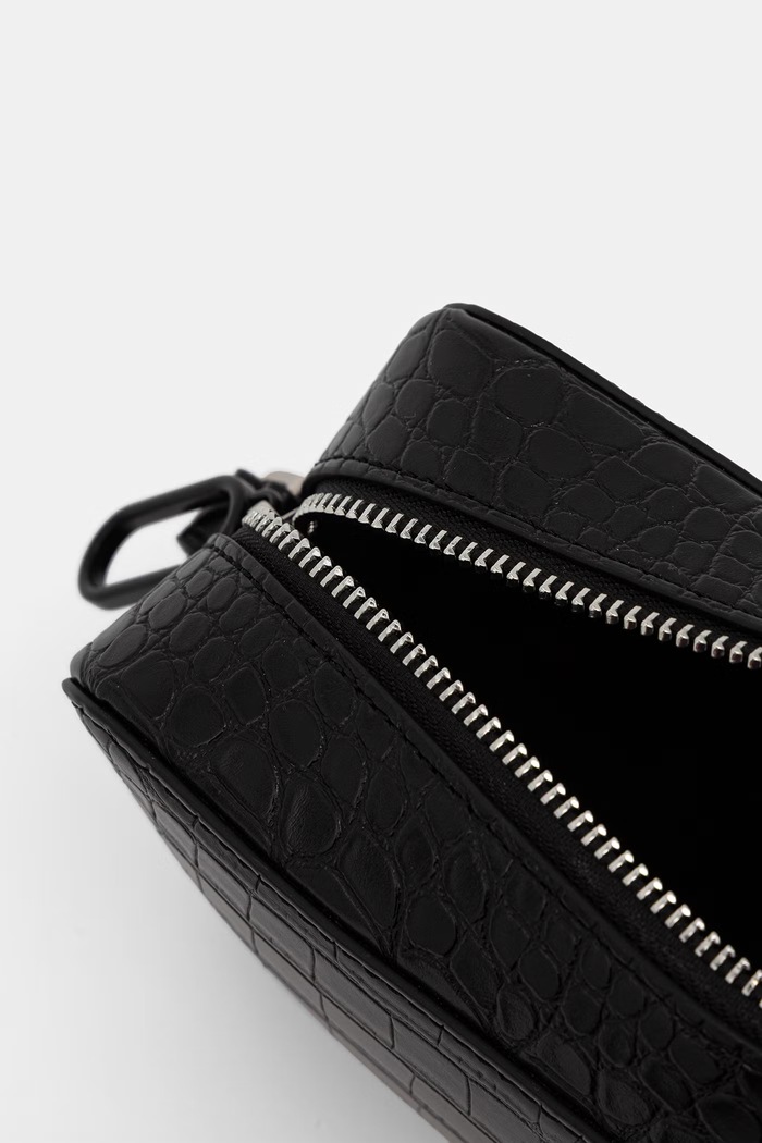 Karl Lagerfeld Jeans geantă crossbody pentru femei cu imitație de piele B3W30287 negru