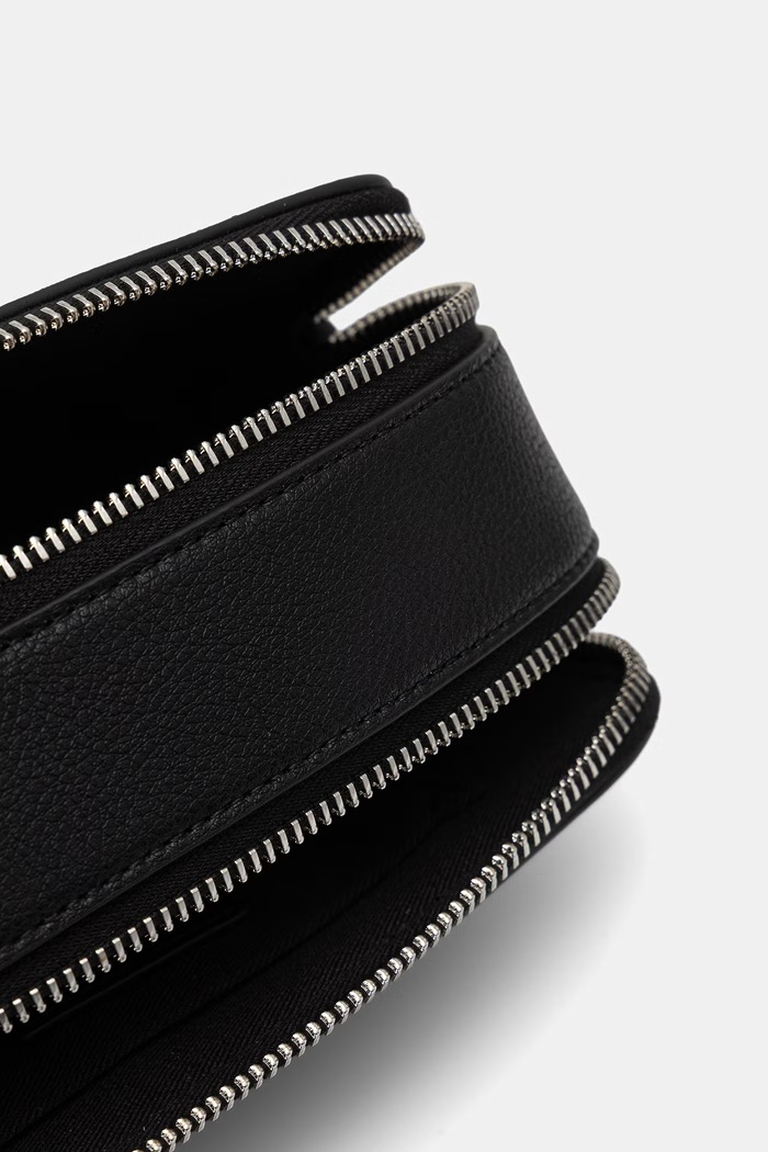 Karl Lagerfeld Jeans geantă crossbody pentru femei cu imitație de piele B3W30169 negru