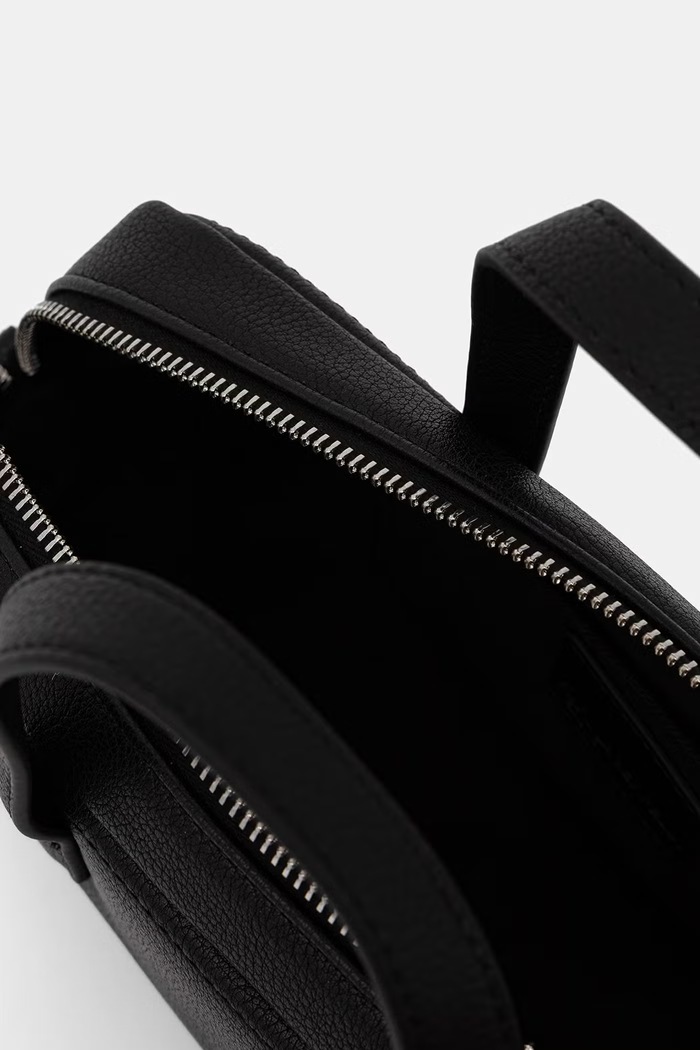 Karl Lagerfeld Jeans geantă crossbody pentru femei cu imitație de piele negru B3W30172