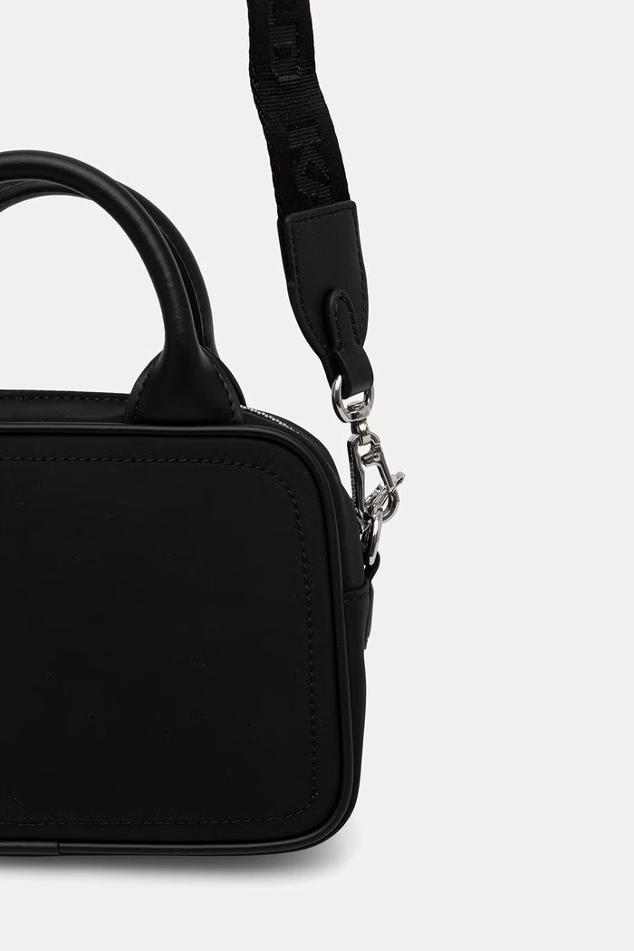 Doplnky Karl Lagerfeld crossbody kabelka dámska IKON B3W30130 čierna
